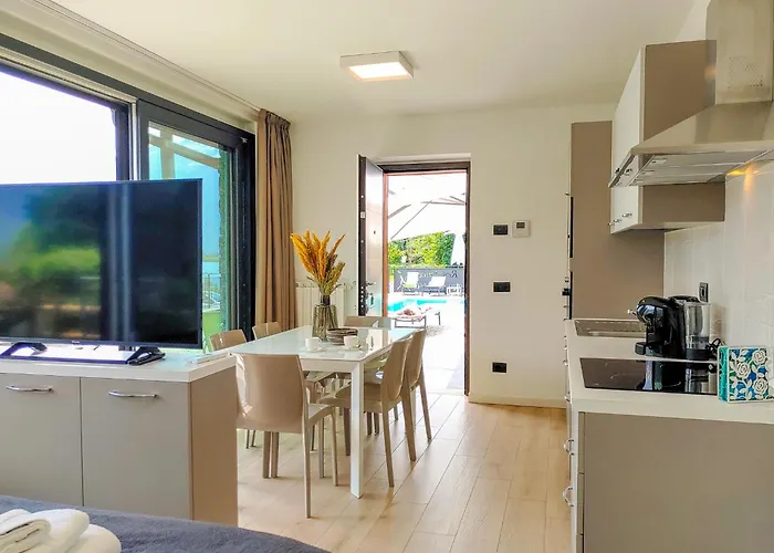 Emotion Mit Terrasse Am