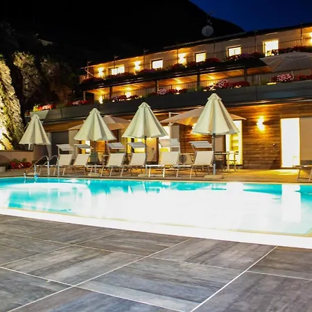 Emotion Mit Terrasse Am Apartment